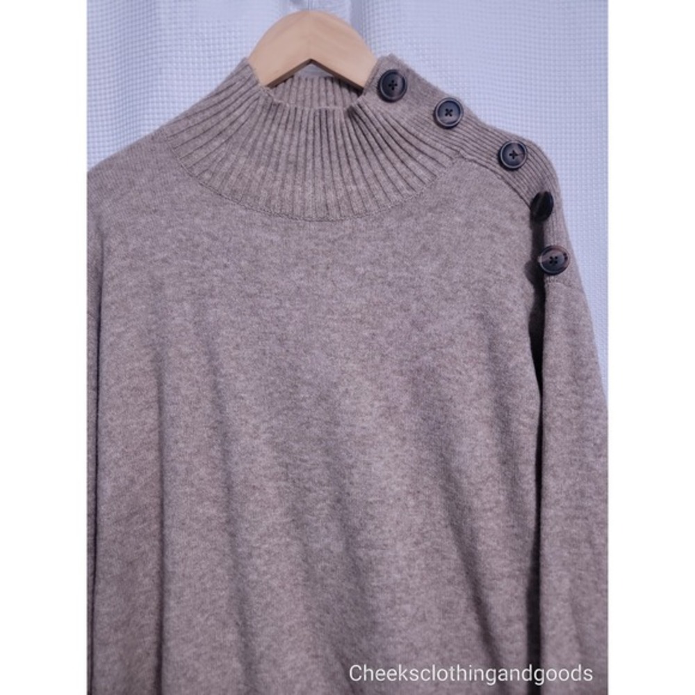 Anthropologie Margarita Button Shoulder Oversized Beige Sweater size MEDIUM - Picture 3 of 10